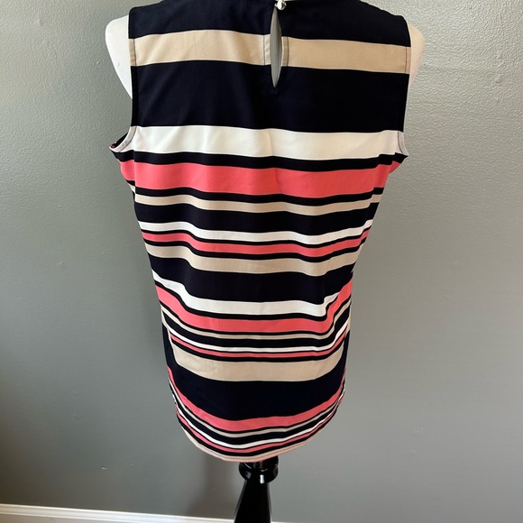 Tommy‎ Hilfiger women’s blouse, size medium - Picture 5 of 11